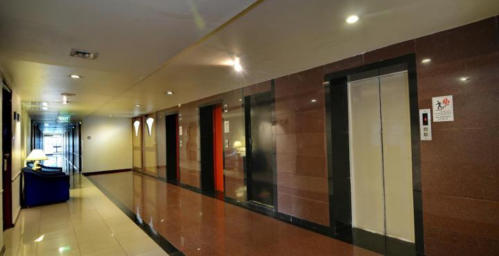 פונה The President Hotel Shivajinagar מראה חיצוני תמונה