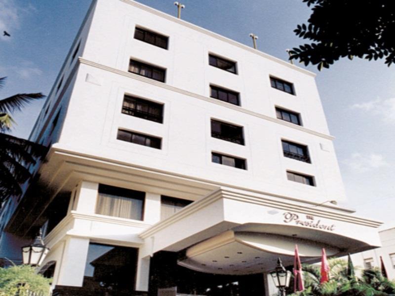 פונה The President Hotel Shivajinagar מראה חיצוני תמונה