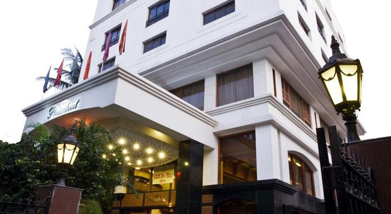 פונה The President Hotel Shivajinagar מראה חיצוני תמונה