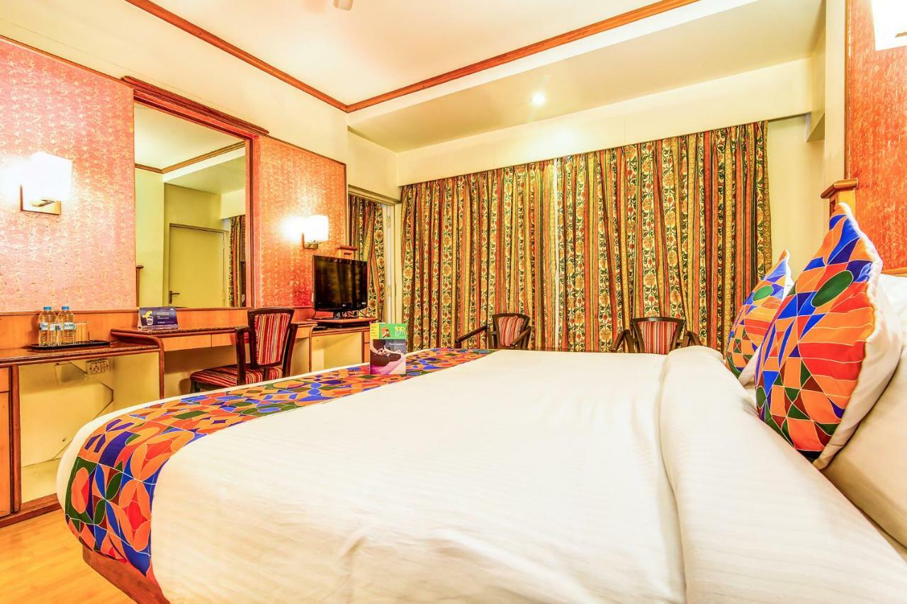 פונה The President Hotel Shivajinagar מראה חיצוני תמונה