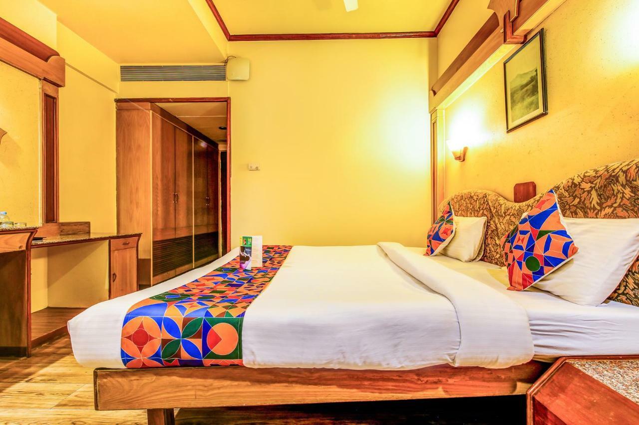פונה The President Hotel Shivajinagar מראה חיצוני תמונה